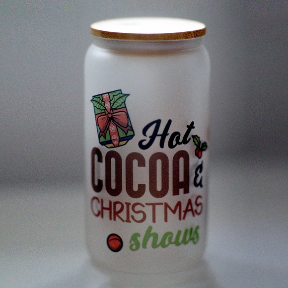 Hot Cocoa & Christmas Shows Glasses cup 16 oz glass cup with Straw & Bamboo Lid. - Picture 4 of 7